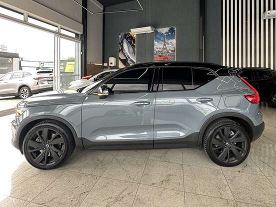 VOLVO-XC40-P8 RECHARGE ELECTRIC BEV PURE AWD VOLVO-XC40-2021
