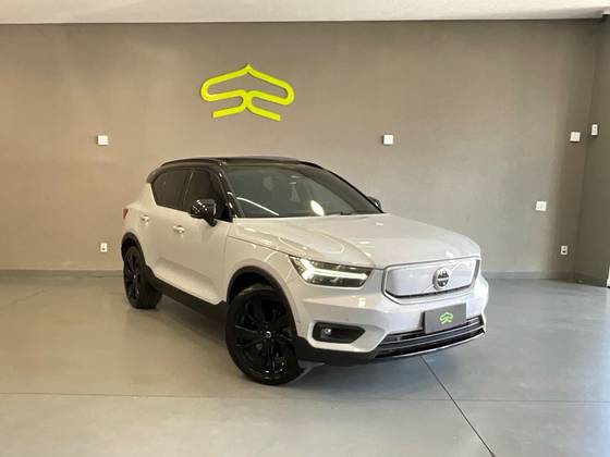 VOLVO XC40 P8 RECHARGE ELECTRIC BEV PURE AWD