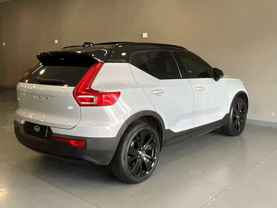 VOLVO-XC40-P8 RECHARGE ELECTRIC BEV PURE AWD VOLVO-XC40-2022