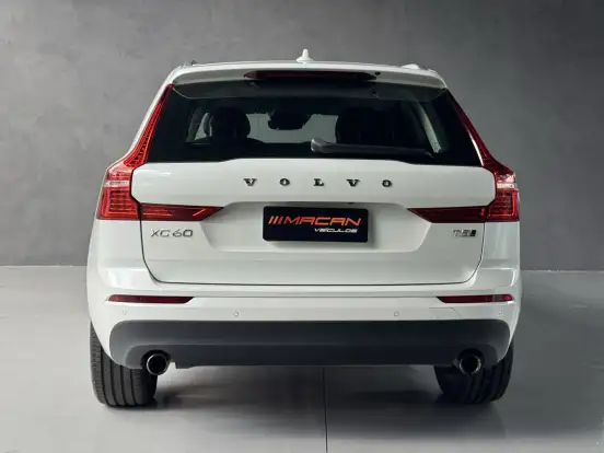 VOLVO-XC60-2.0 T5 GASOLINA MOMENTUM AWD GEARTRONIC VOLVO-XC60-2019