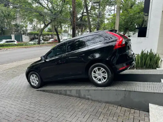 VOLVO-XC60-2.0 T5 KINETIC GASOLINA 4P AUTOMÁTICO VOLVO-XC60-2015