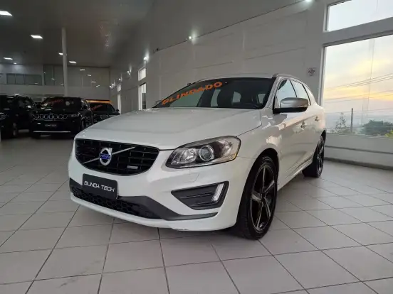 VOLVO-XC60-2015