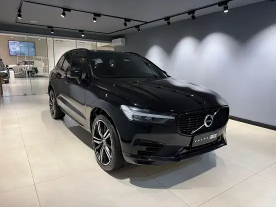 VOLVO-XC60-2021