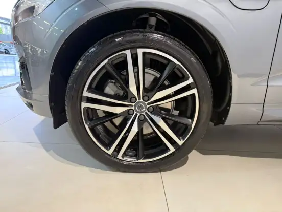 VOLVO-XC60-2.0 T8 HYBRID R-DESIGN AWD GEARTRONIC VOLVO-XC60-2019
