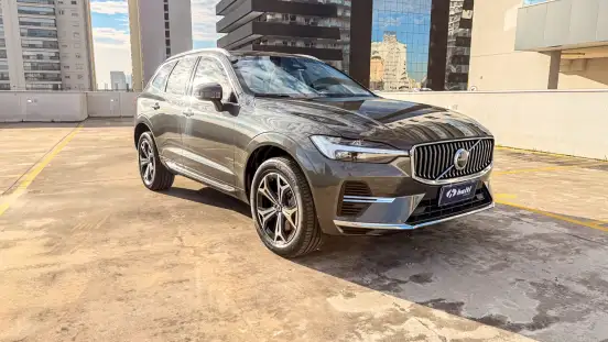 VOLVO-XC60-2022