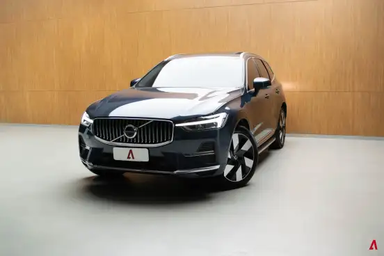 VOLVO-XC60-2024