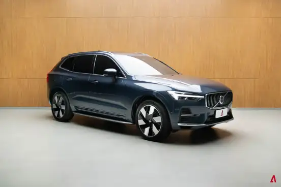 VOLVO-XC60-2024