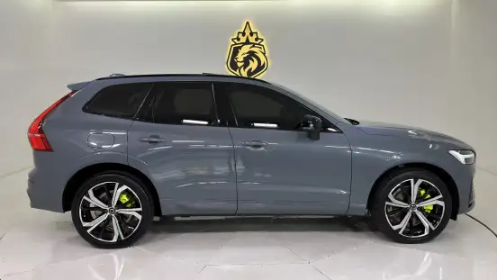 VOLVO-XC60-2023