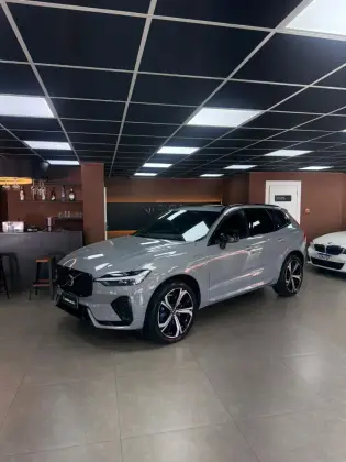 VOLVO XC60 2.0 T8 RECHARGE ULTIMATE DARK AWD GEARTRONIC