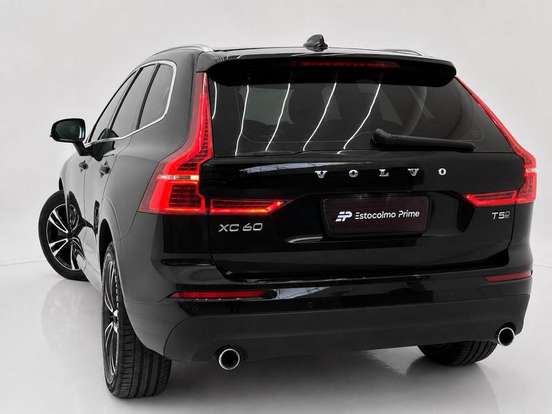 VOLVO-XC60-2019