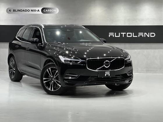 VOLVO XC60 2.0 T8 HYBRID MOMENTUM AWD GEARTRONIC