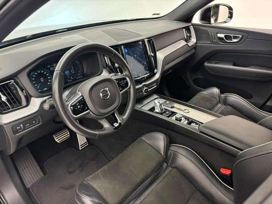 VOLVO-XC60-2.0 T8 HYBRID R-DESIGN AWD GEARTRONIC VOLVO-XC60-2018