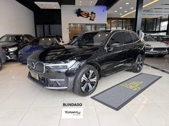 VOLVO XC60 2.0 T8 RECHARGE PLUS AWD GEARTRONIC