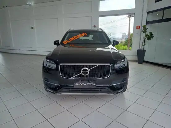 VOLVO-XC90-2018
