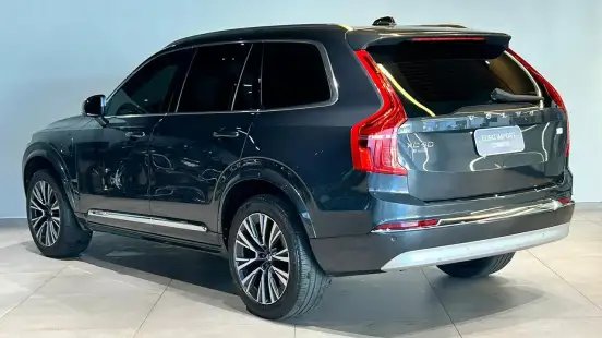 VOLVO-XC90-2022
