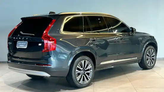 VOLVO-XC90-2022