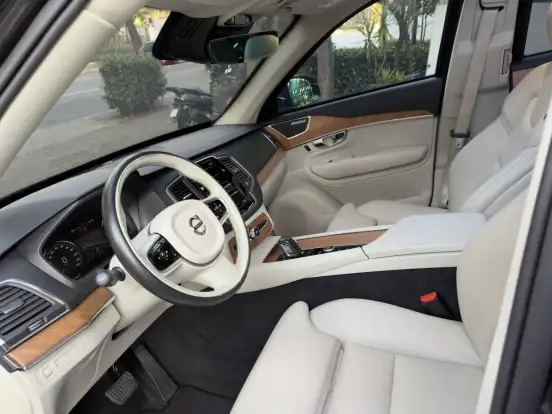 VOLVO-XC90-2.0 T8 HYBRID MOMENTUM AWD GEARTRONIC VOLVO-XC90-2021