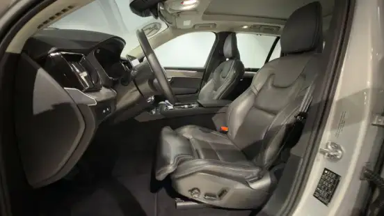 VOLVO-XC90-2024