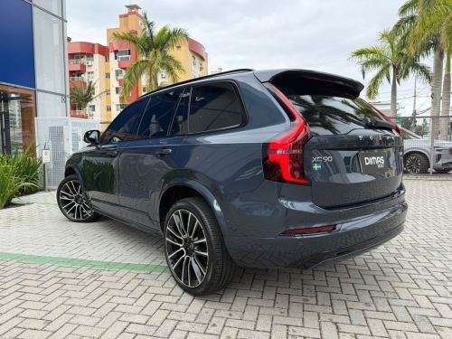 VOLVO-XC90-2025