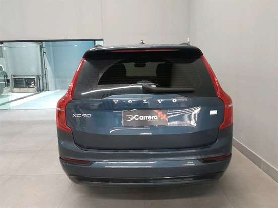 VOLVO-XC90-2023
