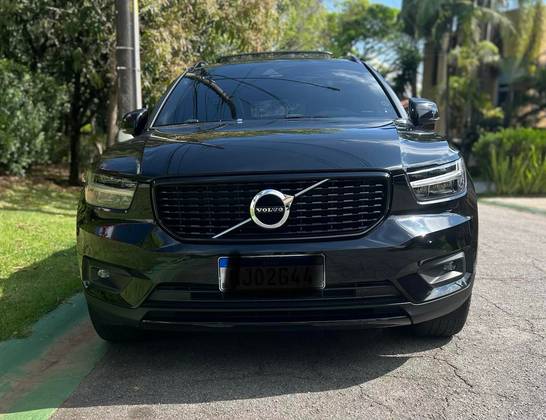 VOLVO XC40 1.5 T5 RECHARGE R-DESIGN GEARTRONIC