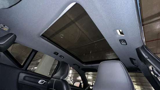 VOLVO-XC40-2020