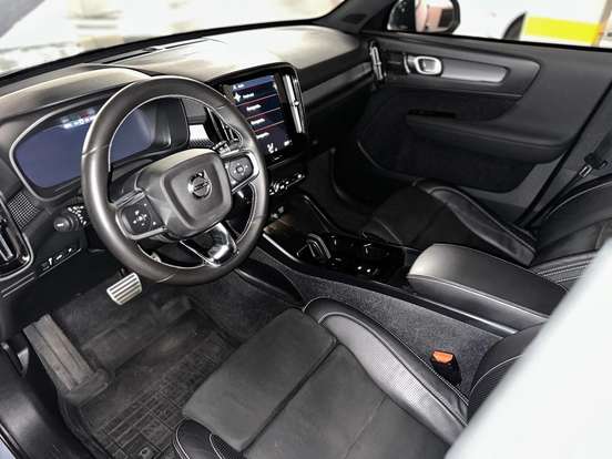 VOLVO-XC40-1.5 T5 RECHARGE R-DESIGN GEARTRONIC VOLVO-XC40-2020
