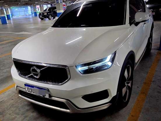 VOLVO-XC40-2.0 T4 GASOLINA MOMENTUM GEARTRONIC VOLVO-XC40-2020