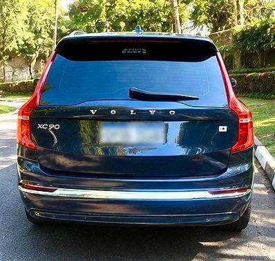 VOLVO-XC90-2022