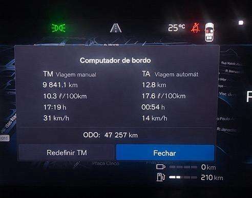 VOLVO-XC90-2022