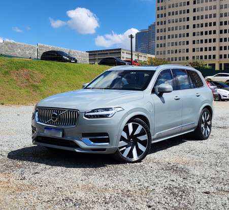 VOLVO-XC90-2024