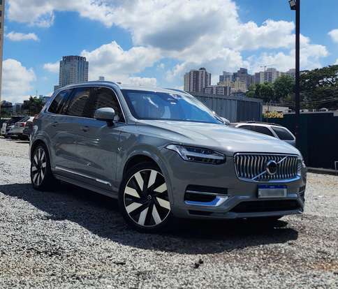 VOLVO-XC90-2024