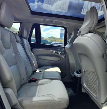VOLVO-XC90-2024