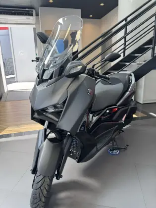 YAMAHA XMAX 300 CONNECTED ABS YAMAHA XMAX 300 CONNECTED ABS