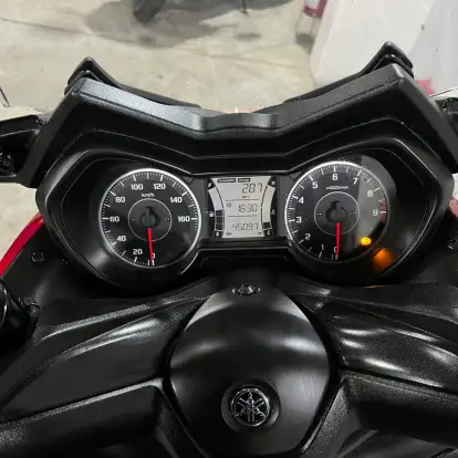 YAMAHA-XMAX ABS-2023