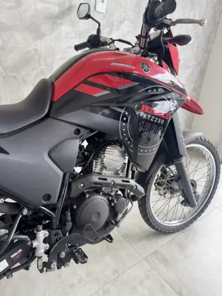 YAMAHA XTZ 250 LANDER 
