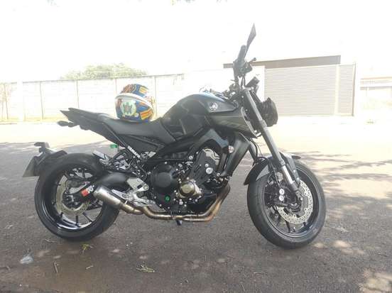 YAMAHA-MT-09-2021