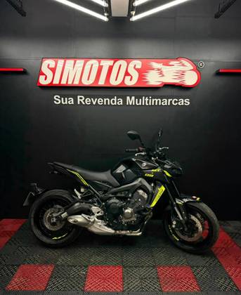 YAMAHA MT-09 