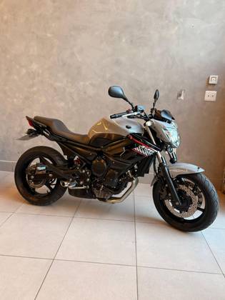 YAMAHA XJ6 N ABS 