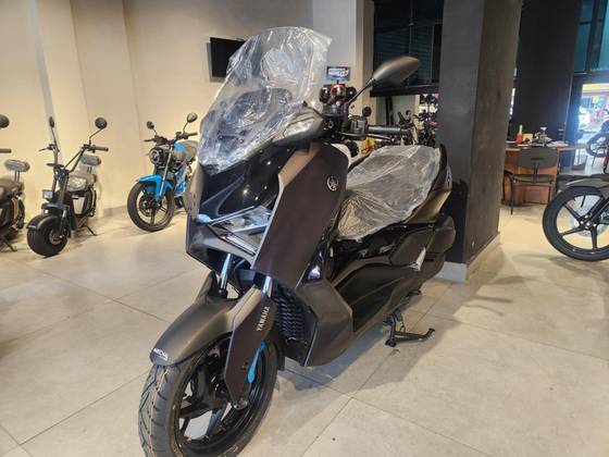 YAMAHA XMAX 300 CONNECTED ABS 
