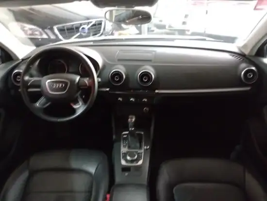 AUDI-A3-1.4 TFSI SEDAN ATTRACTION 16V GASOLINA 4P S-TRONIC AUDI-A3-2015