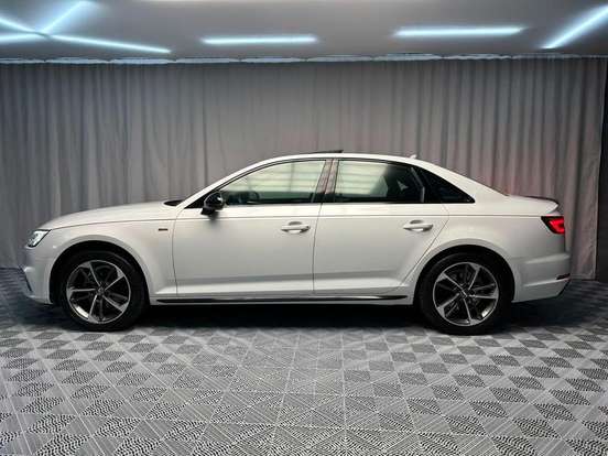 AUDI-A4-2017