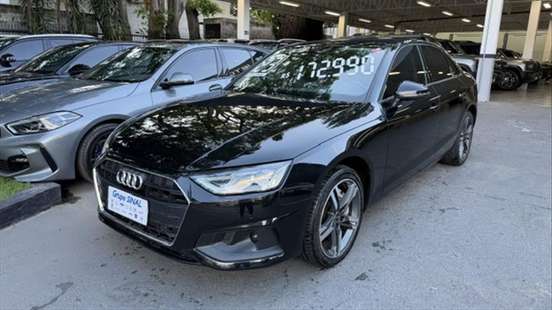AUDI-A4-2022