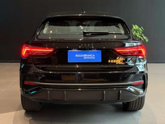 AUDI-Q3-2.0 40 TFSI GASOLINA SPORTBACK PERFORMANCE BLACK PLUS QUATTRO TIPTRONIC AUDI-Q3-2024