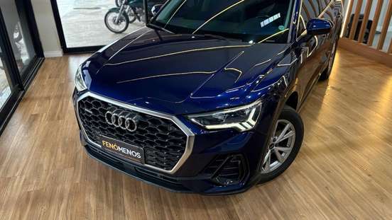 AUDI-Q3-2022