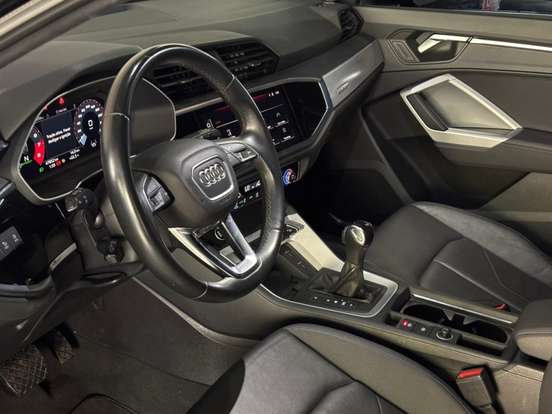 AUDI-Q3-2.0 40 TFSI GASOLINA SPORTBACK PERFORMANCE QUATTRO TIPTRONIC AUDI-Q3-2023