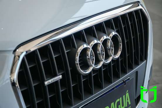 AUDI-Q3-2012