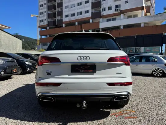 AUDI-Q5-2.0 45 TFSI GASOLINA PRESTIGE QUATTRO S TRONIC AUDI-Q5-2021