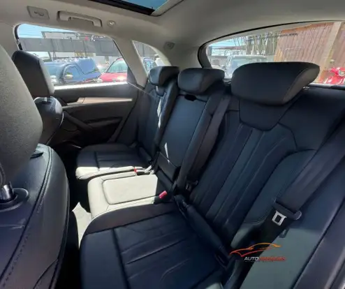AUDI-Q5-2021