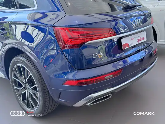 AUDI-Q5-2024
